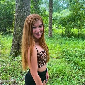 Meet your Posher, Aliya